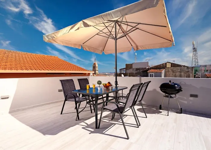 White & Gray Rethimnon