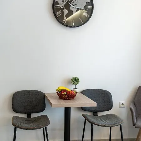 White & Gray Apartament *